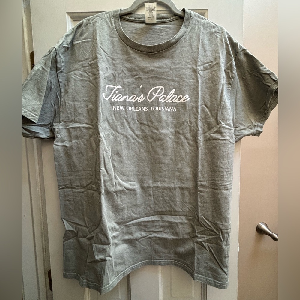 My Oh My Supply Co Disney Tiana’s Palace Fresh Beignets Unisex XL T-Shirt